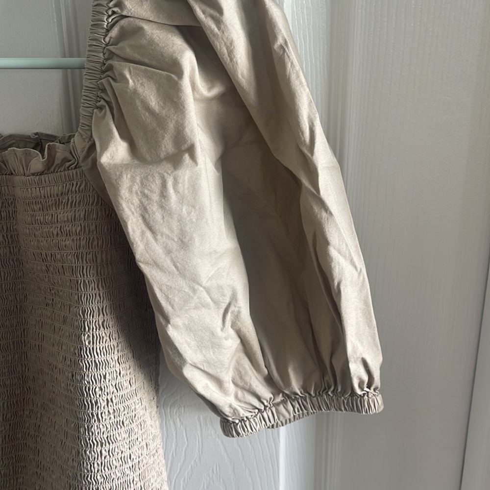 Smocked tee - Picture 5 of 6
